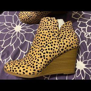 Soda Josie Leopard Wedge Booties, Size 7.5